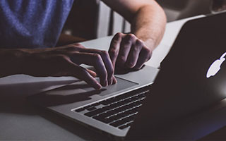 开云官方-51分惨败！乔治：我负全部责任 一场输球不是大事